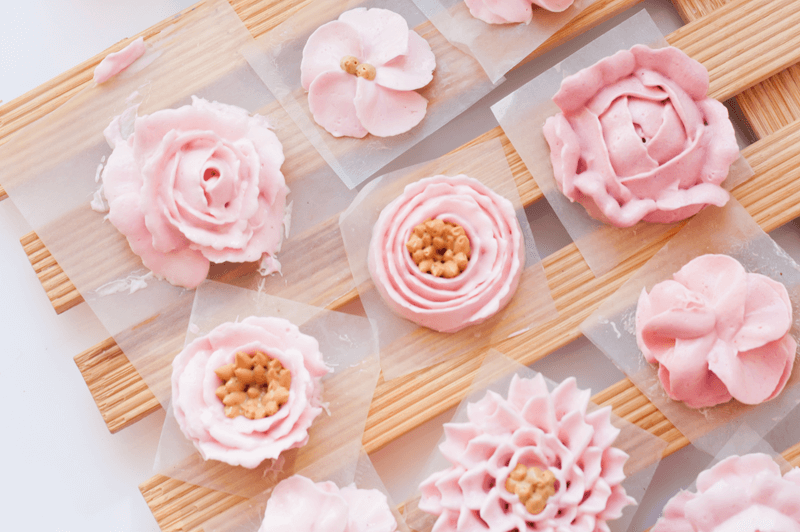 How to Make Buttercream Flowers