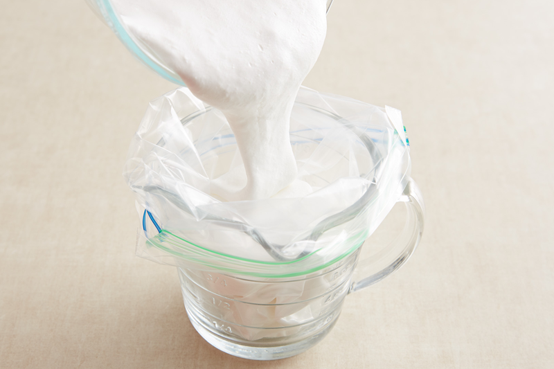 How to use reusable piping bags