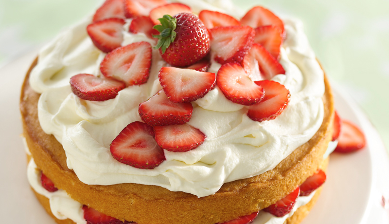 Strawberry & Cream Cake