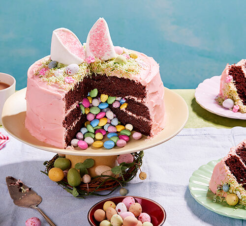 Egg hunt Surprise Cake